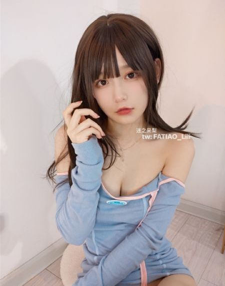 chinese高中生校服勃起-预告国语配音超清
